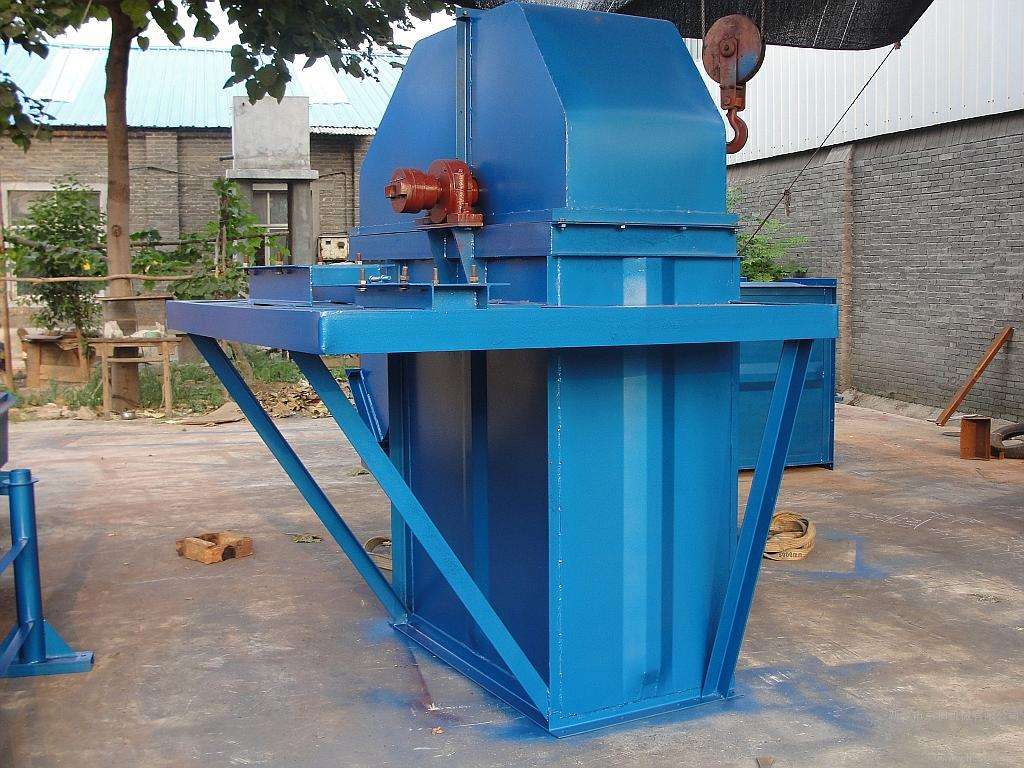 煤矿皮带斗式提升机