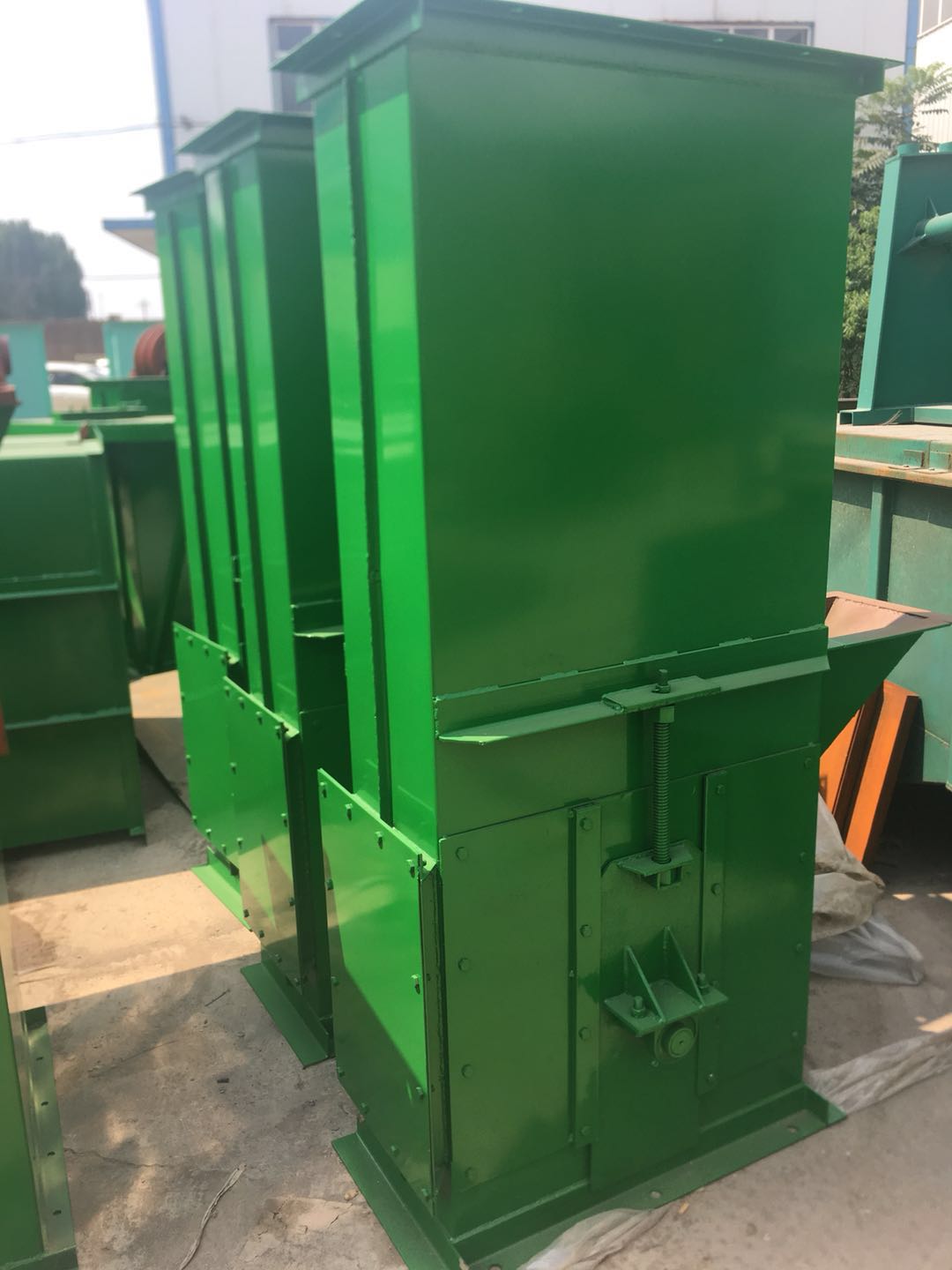 链条斗式提升机的广泛应用