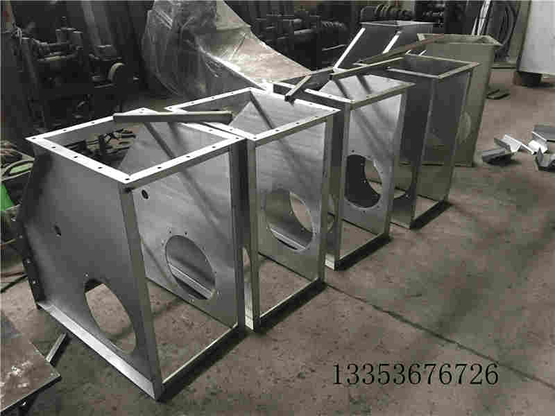 翻斗提升机细节