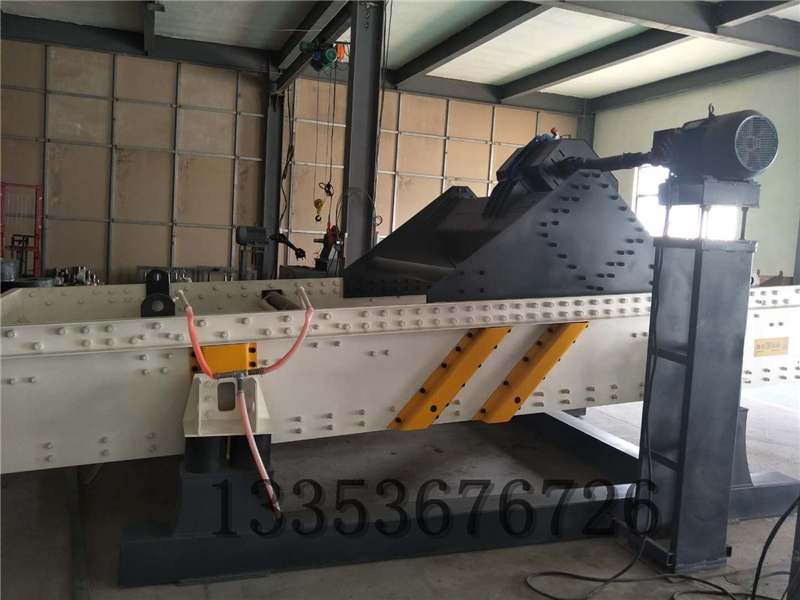 激振器直线脱水筛产品介绍1